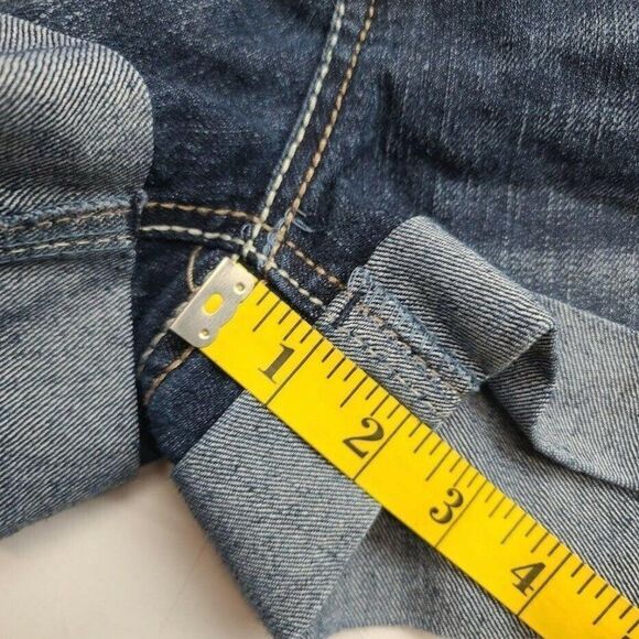 WallFlower Cuffed Denim Shorts Women's Medium Wash - Picture 8 of 8